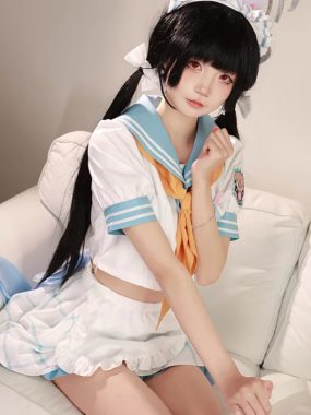 COS图集丨Coser五更百鬼:NO.048-二月舰长图[15P-83.2M]