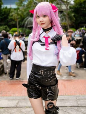 Karechan妮姬尤妮COS：粉色双马尾引爆台北acosta！盛会