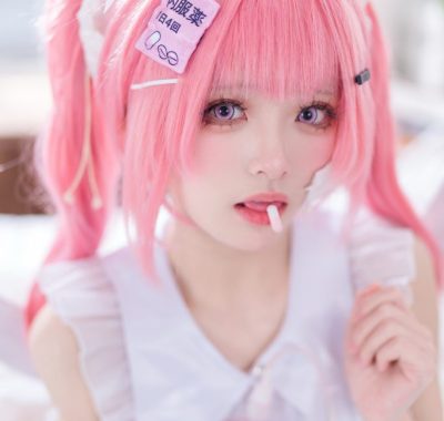 水色幻想：九柒喵演绎《水忍忍》的次元美学