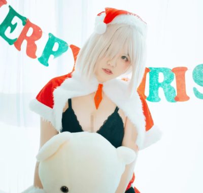 COS图集丨Coser阿半今天很开心:NO.032-圣诞马修[40P-208.9M]