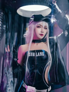 Coser源纱希喵喵喵:NO.31-碧蓝航线 企业赛车[25P-270.3M]