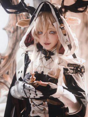 美图欣赏丨Coser黑龙贯通yuki:NO.023-薇薇安娜[14P-95MB]