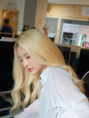 韩国FANDING美女图集合集下载