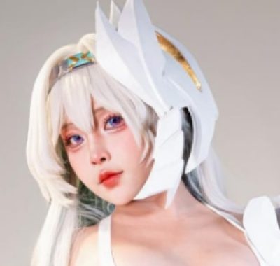 Sayo Momo《Firefly (HSR)》：当虚拟角色遇见现实之美