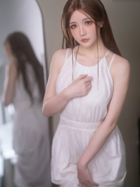 星之迟迟的雨天奇遇：原创Cosplay与视觉艺术的完美融合