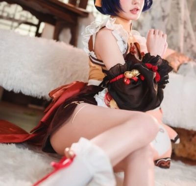 阿包也是兔娘香菱女仆COS：活力与甜美并存的美味诱惑