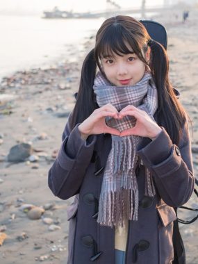 COS图集丨Coser赤西夜夜(稚乖画册):NO.023-吉他少女[83P2V-1.55G]